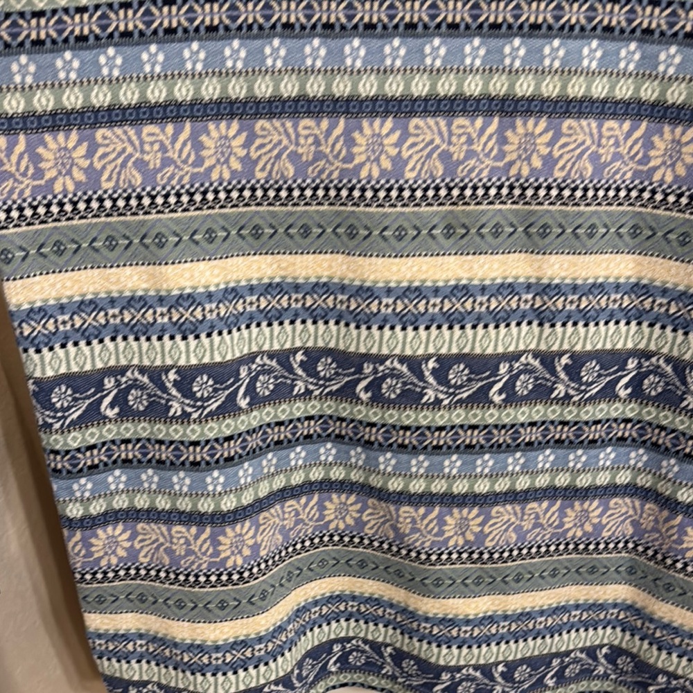 Blue Patterned Vintage Pullover - image 4